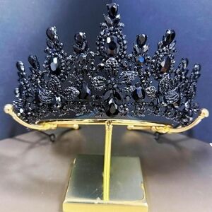 Elegant Black Crystal Tiara